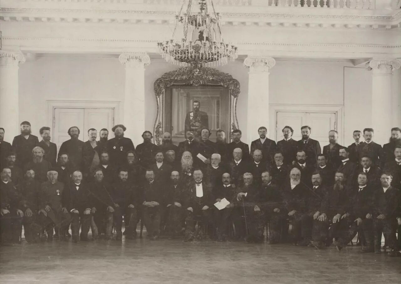 Депутаты госдумы 8 созыва. Дореволюционная вологда сенная площадь. Гордума вологды проголосовала. В городскую думу вологды 12 июня 1913. Городская дума екатеринбург 1880.