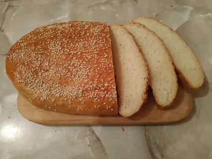 Батон с кунжутом