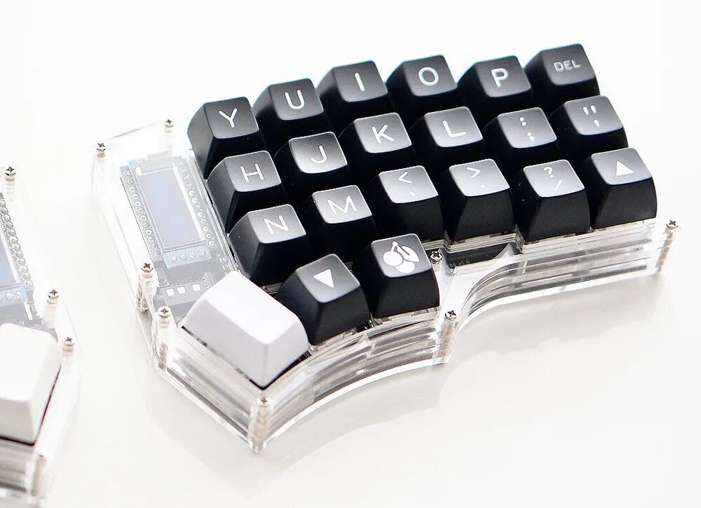 Corne keyboard. Corne клавиатура. чертеж механической клавиатуры. клавиатурные жучки. сплит клавиатура corne.