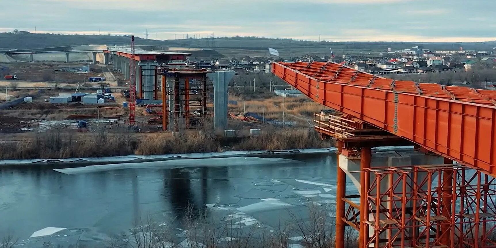 Мост через реку Сура м12. Надвижка моста Лыткарино. Надвижка пролетного строения. Климовский мост надвижка. Строительство моста через волго донской канал