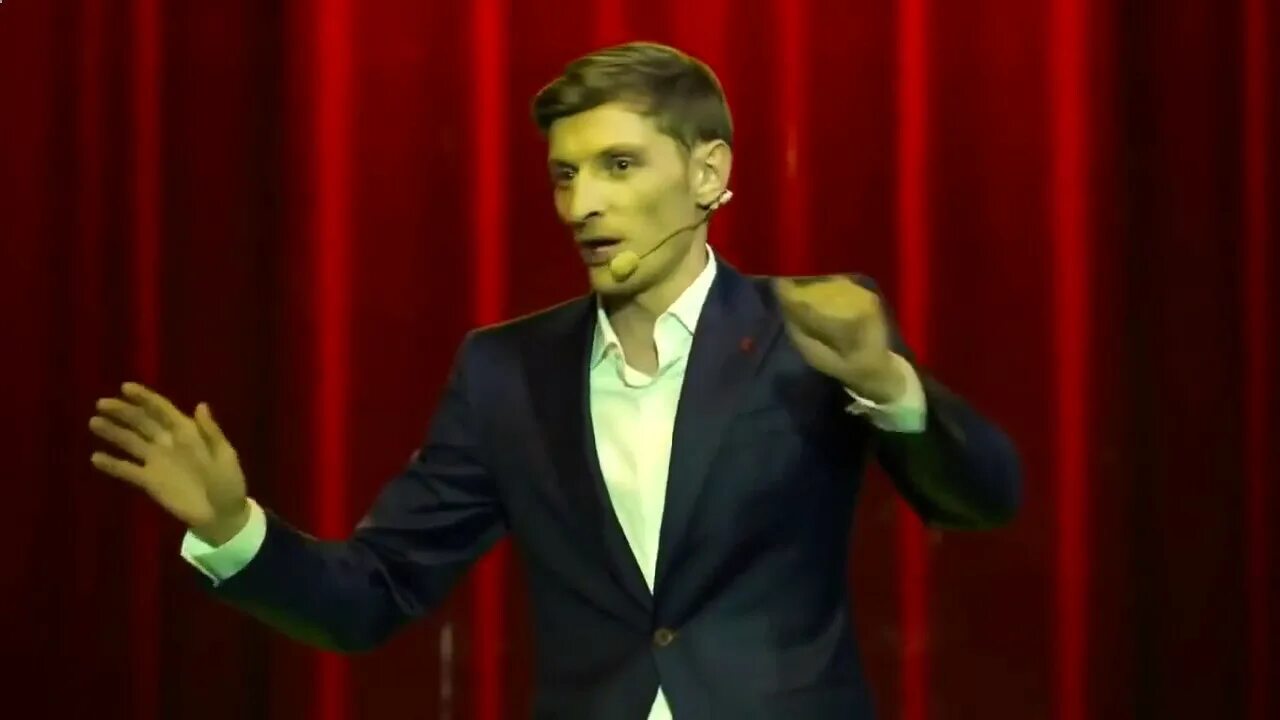 Грачев камеди клаб. Двойник путина камеди клаб. пародия на путина в камеди.