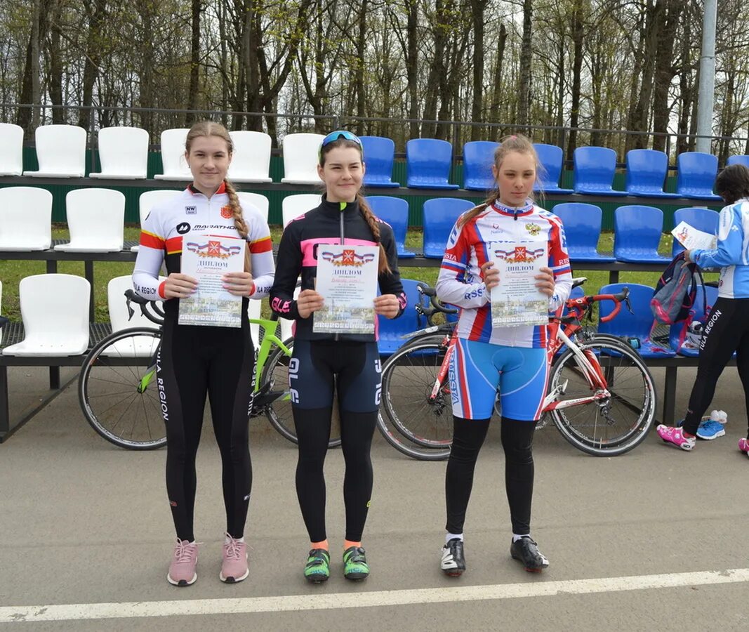 Майоров валерий велоспорт тула. Виктория лучина тула велоспорт. Велоспорт тула. Велоспорт тула. Велотрек тула центр-2.