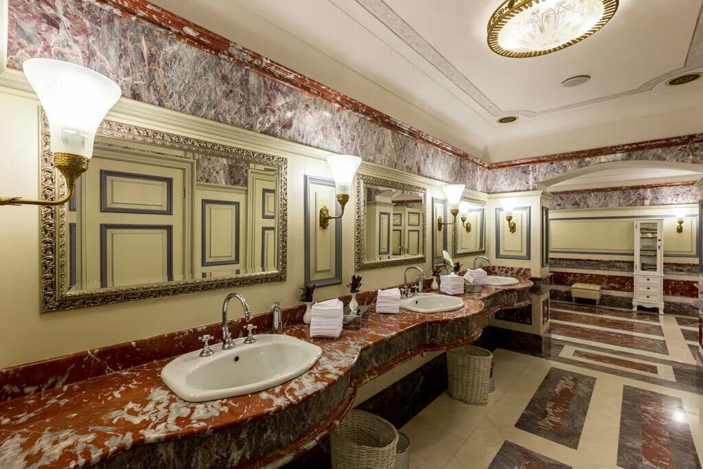 Panorama: Istoricheskii tualet, public bathroom, Moscow, Red Square, 3 - Yandex 