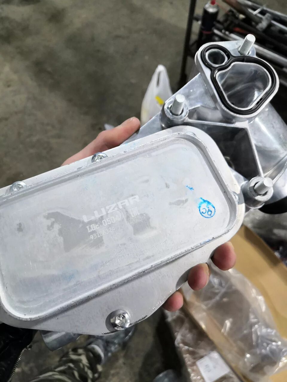 Loc0504 luzar. Gm 93186324. Luzar loc 0504 корпус масляного фильтра. Loc0504 корпус масляного фильтра теплообменник luzar. 93186324 теплообменник в сборе.