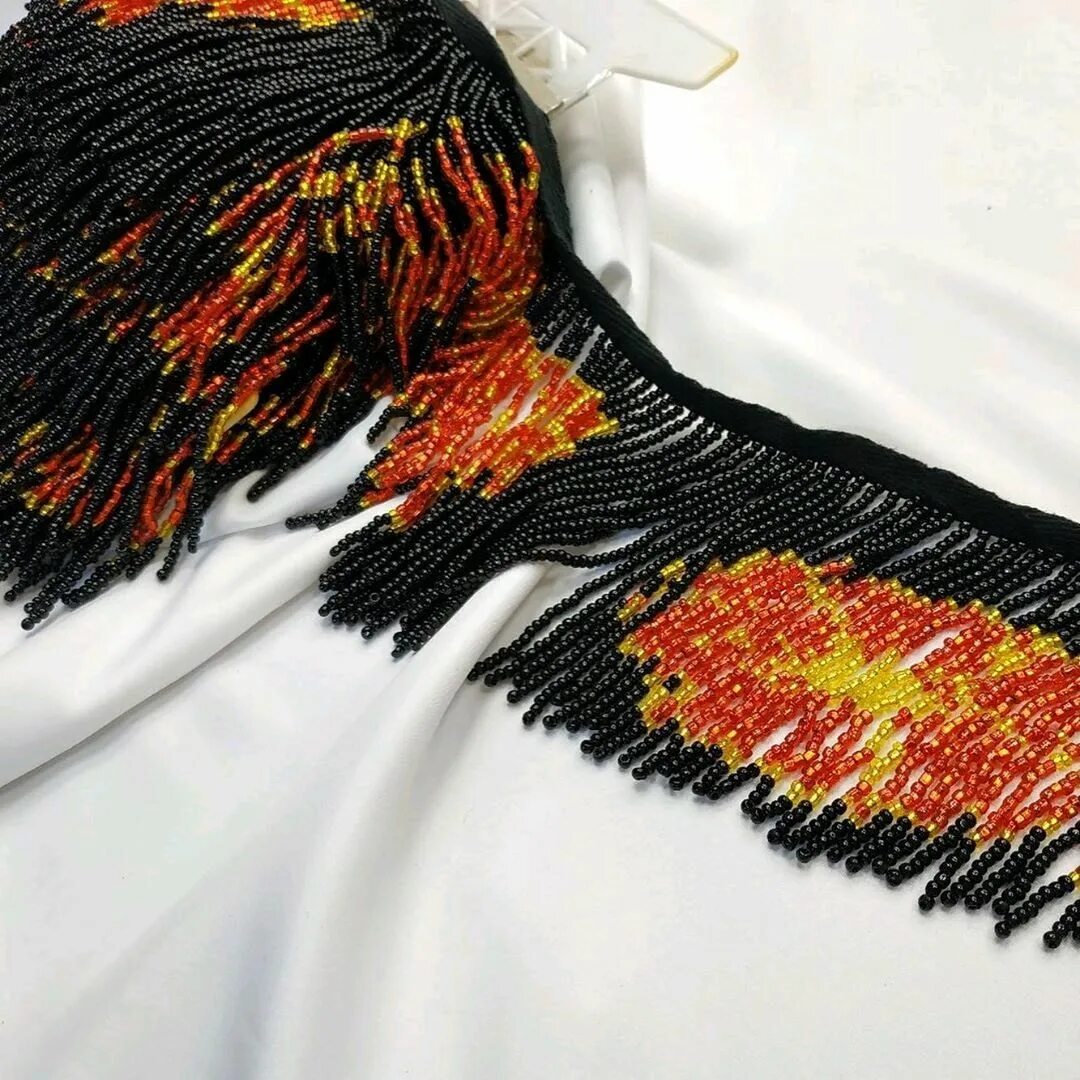 Бисерная бахрома. Бахрома с бисером. Бахрома 2022. Бахрома из бисера и стекляруса. Металлическая бахрома для одежды.