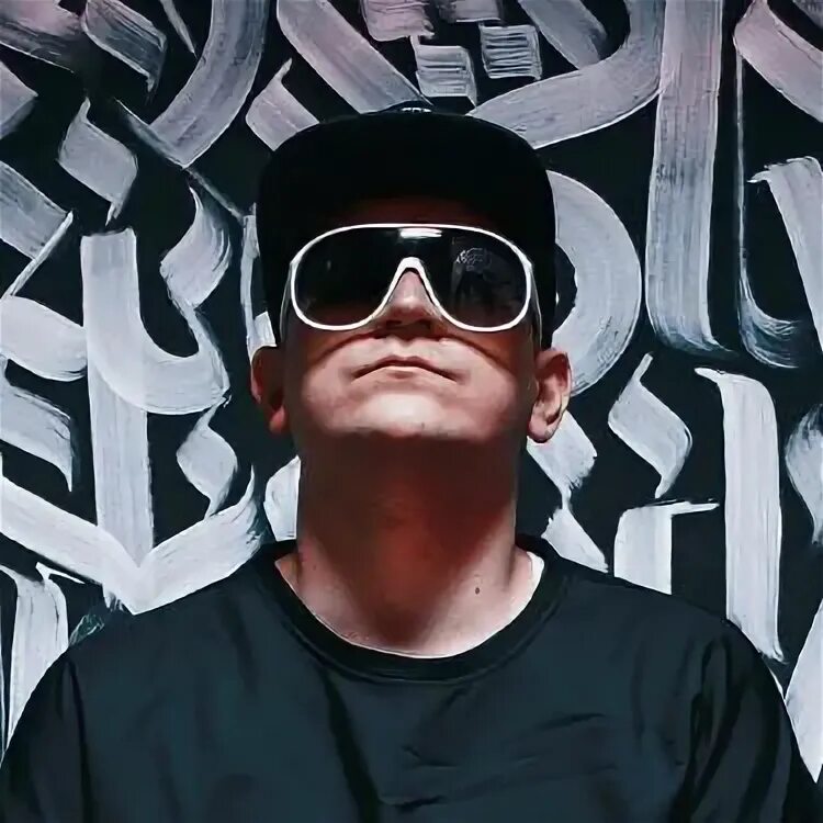 Ягоды вишни витя матанга. Витя матанга и макдим. Витя матанга ягоды вишни. Берегам туры витя матанга текст. Виктор гостюхин (витя ак).