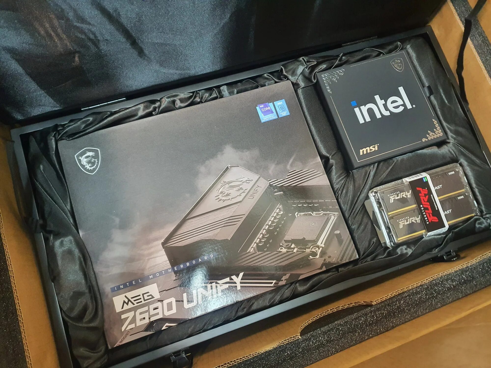 Z690 unify x. Msi meg z690. z690 unify. msi z690 unify. msi meg z690i unify.
