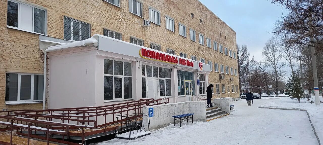 Луганская городская поликлиника № 11 временно приостановила прием пациентов до 1