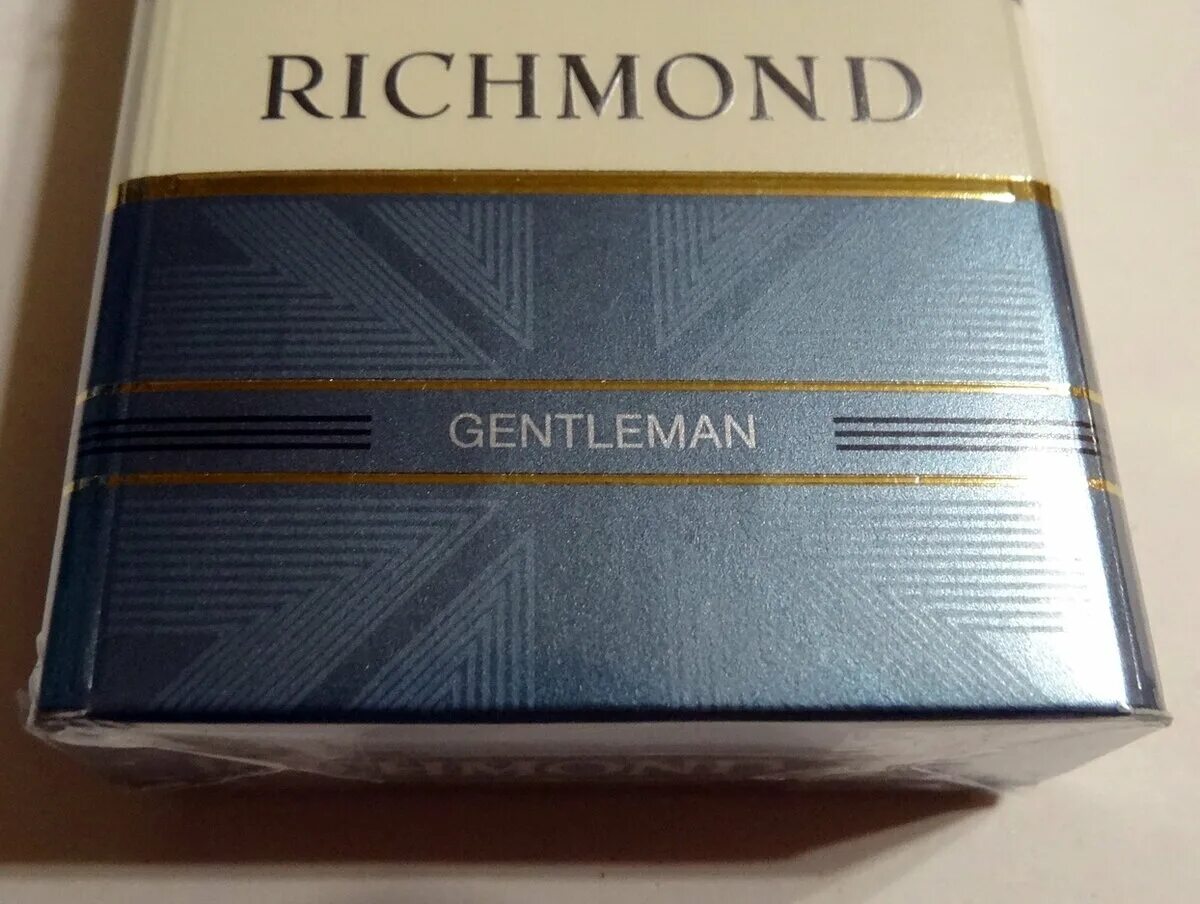 Ричмонд шоколадные. Sobranie Richmond сигареты. Richmond Gentleman сигареты. Ричмонд черри Голд. Пачка Ричмонд.