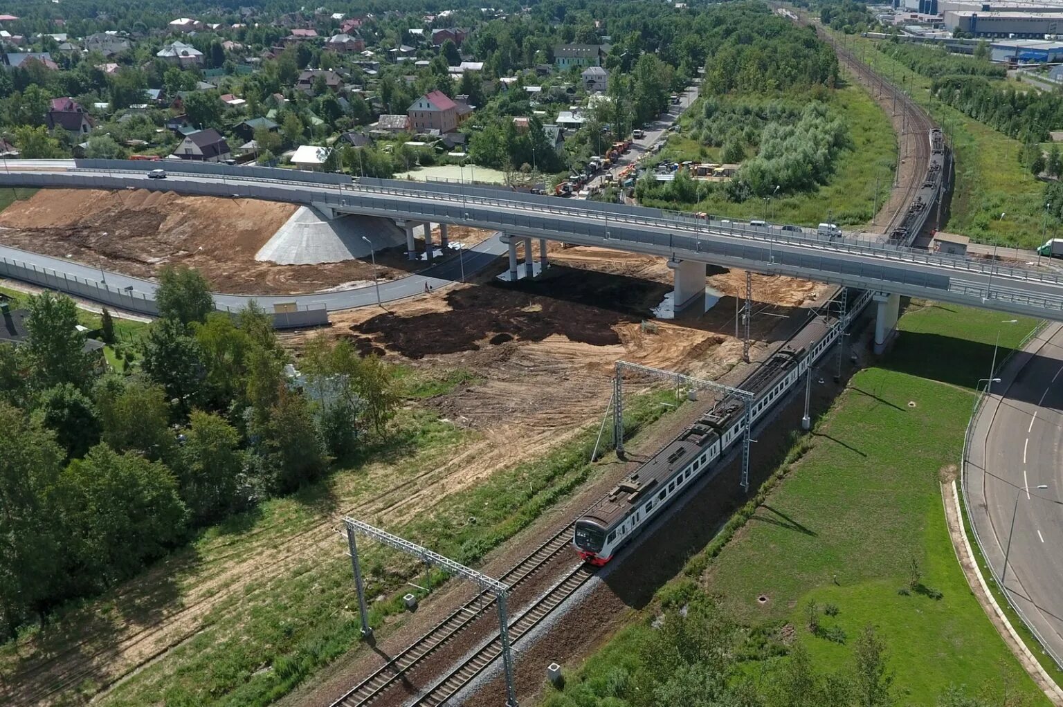 Путепровод Западный Липецк. Мост путепровод эстакада виадук тоннели. Эстакадный мост ЖД. Мост станция Бронницы.