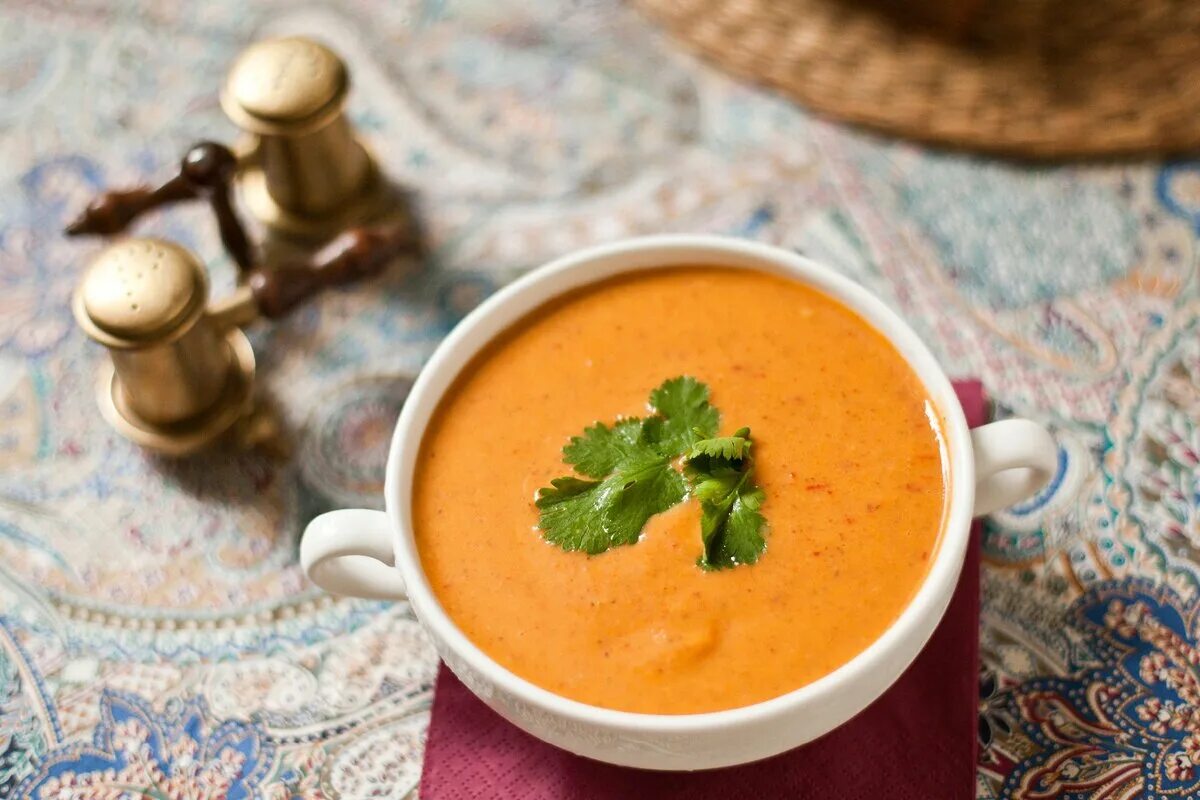 Суп пюре с сыром. Сырный суп пюре. суп пюре овощной вкусвилл. суп-пюре сырный по-гетеборгский. сырный суп пюре вкусвилл.