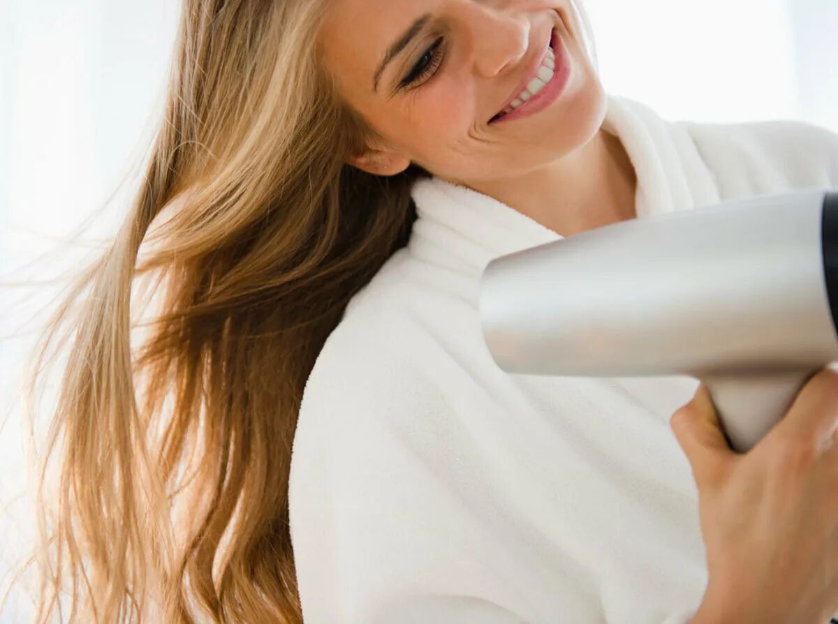 Волосы после сушки феном. Фен для выпрямления волос. Сушка волос феном. Сушка волос феном. Сушка волос брашингом.