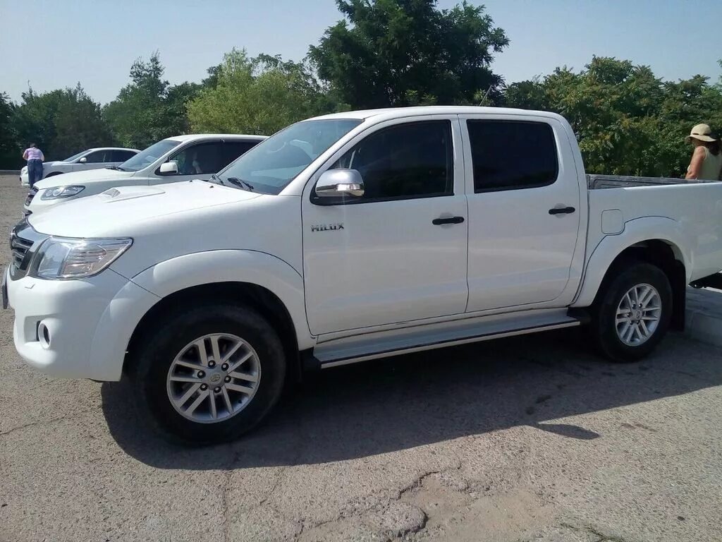 Куплю тойоту б у хайлюкс. Toyota Hilux 3.0 at, 2011. Тойота Хайлюкс пикап 2011 белый. Расширители Toyota Hilux Pickup 1990. Toyota Hilux Pickup 7.