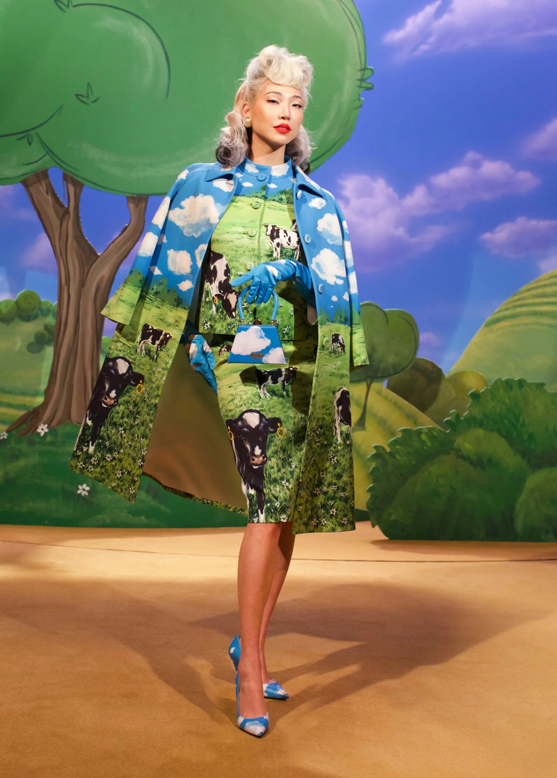 Оригинальные образы 11. Джереми Скотт в Moschino. Moschino 2021-2022. Москино 2021 2022. Коллекция Москино 2021-2022.