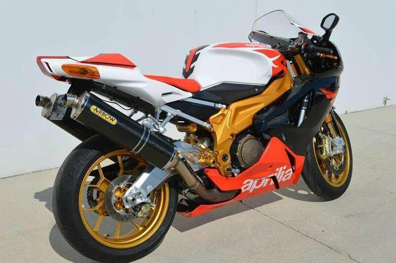 Nastavnik rsv. Априлия 1000 rsv. aprilia rsv 1000. aprilia rsv 1000 r factory. априлия rsv1000r factory.