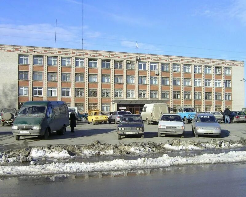 Серов свердловская область администрация. Администрация города серова фото. Город серов администрация. Русь сысерть состав команды. Реклама кросс нации в серове.