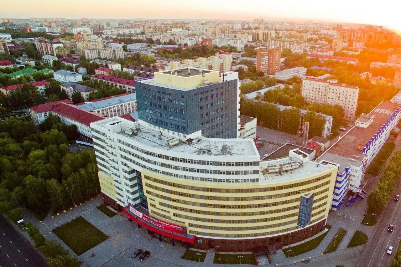 Тиу телефон. Тиу телефон. 7 корпус тиу. Тиу телефон. Университет на мельникайте тюмень.
