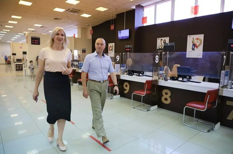 Работа в серпухове мфц. Мфц атлас серпухов. Мфц в торговом центре. Работа в серпухове мфц. Работа в серпухове мфц.