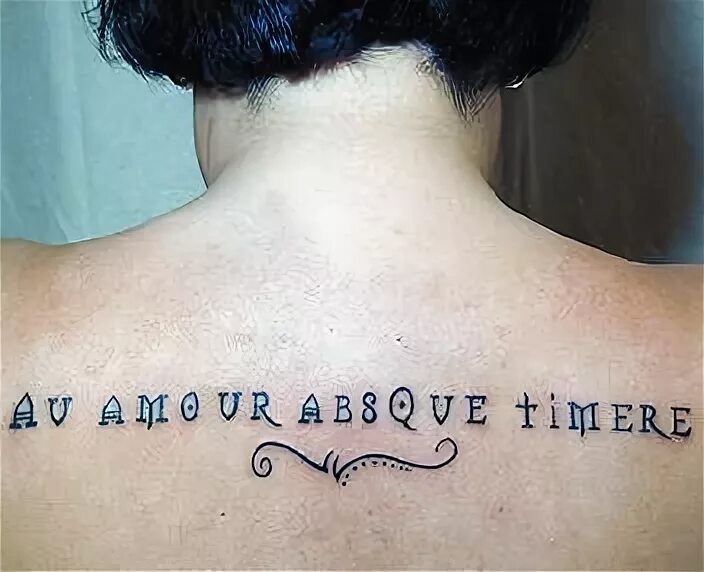 Заклинания ведьм. Некрономикон аль азиф оригинал. Темные заклинания на латыни. Темная латынь. Темная латынь.