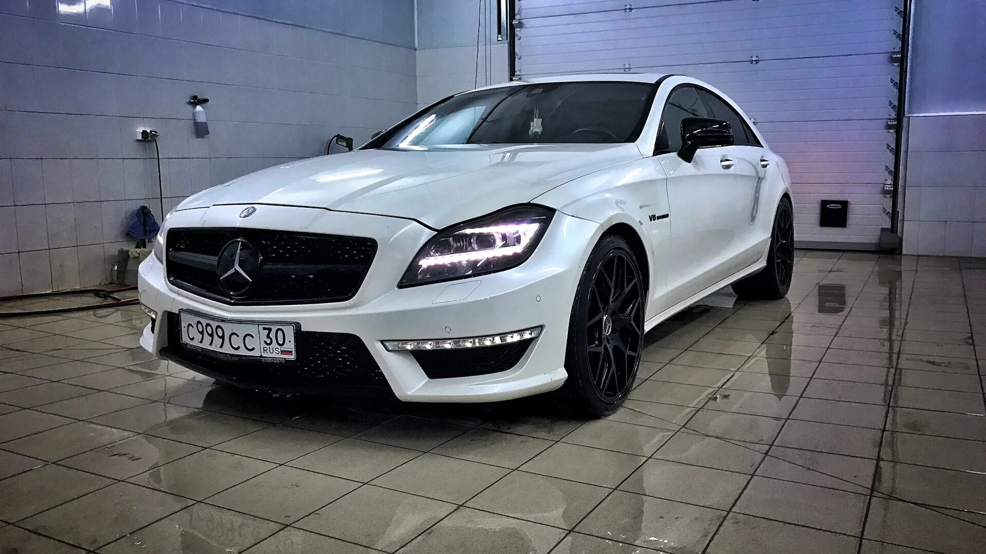 Mercedes Benz CLS 63. CLS 63 AMG. Мерседес ЦЛС 63 АМГ. Mercedes CLS AMG.