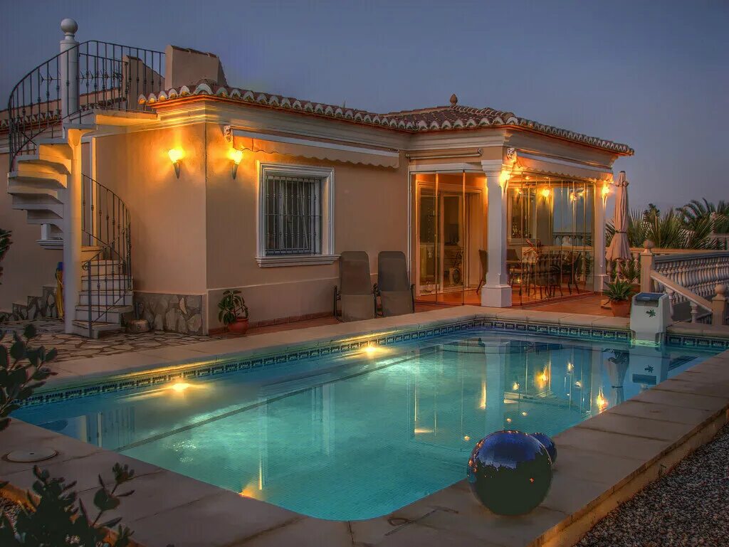 Недвижимость в иброялы. "mount pleasant east real estate, toronto". Dom недвижимость. Dom недвижимость. Красивая недвижимость.