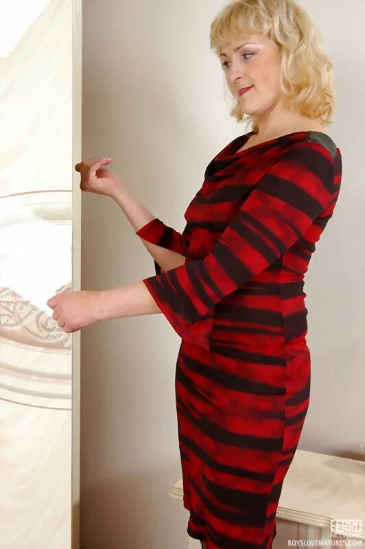 ферреро нетворк эмилия. Russian emilia b. Kissmatures сьюзан. эмилия benjamin. эмилия русская.