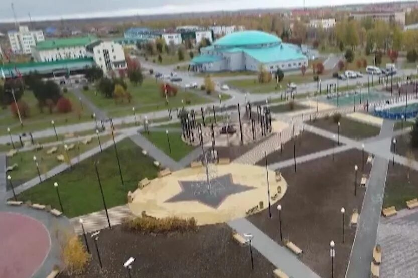 Лангепас звездный 38. Звездный лангепас. Звезда лангепаса. Парк звезд. Сквер семьи лангепас.