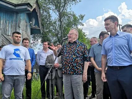 Памятник жириновскому в щелково