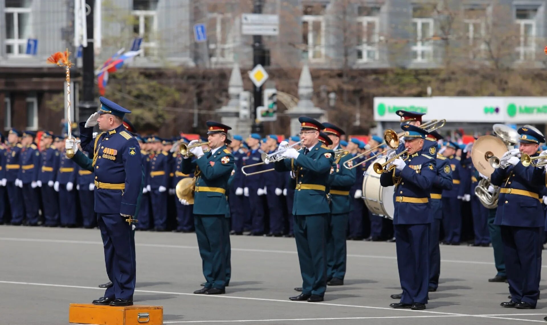 5 мая челябинск. Парад Победы Челябинск. Парад Победы Челябинск 2018. Парад Победы 9 мая Челябинск 2019. Парад Победы Ижевск.