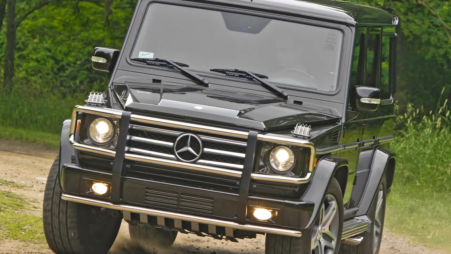 Какие есть гелики. Mercedes Benz g55 AMG. Гелик g55 AMG. Мерседес Бенц Гелендваген. Гелик 55 АМГ.