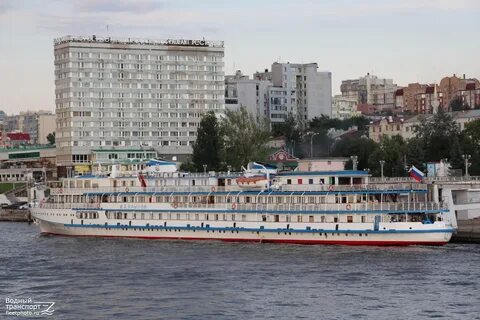 Теплоход 28