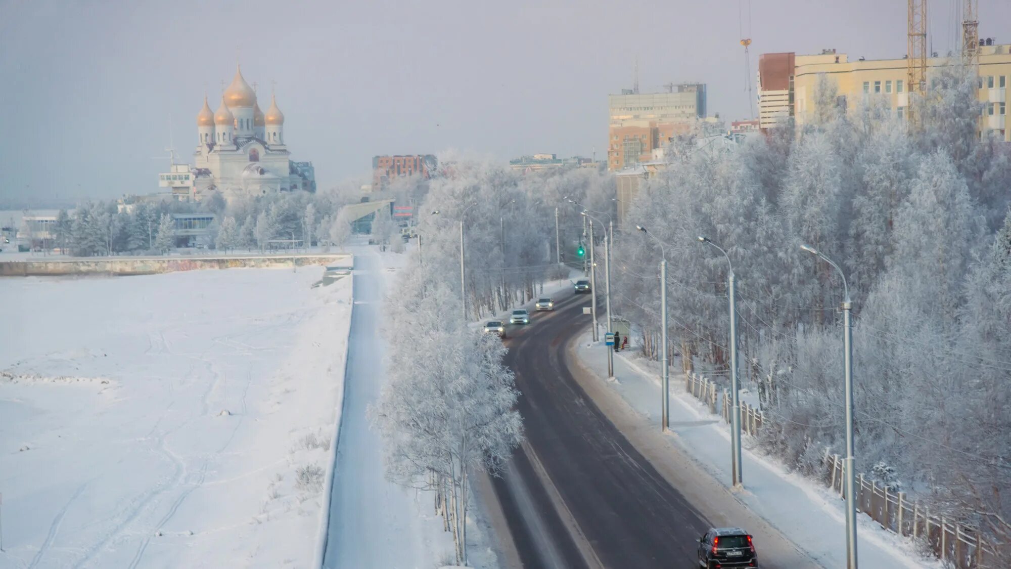 Сильный мороз в городе. Архангельск зимой. Метель в Архангельске. Архангельская область зимой. Мороз в городе.