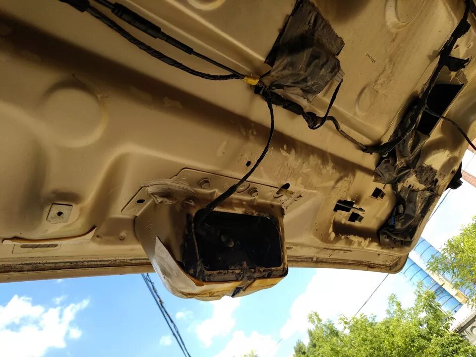 Додж караван дверь. Кнопка багажника додж караван 4. антискрип dodge caravan 4. додж караван 3,8 4х4 2001 года кнопки электро двери задние. dodge grand caravan багажник.