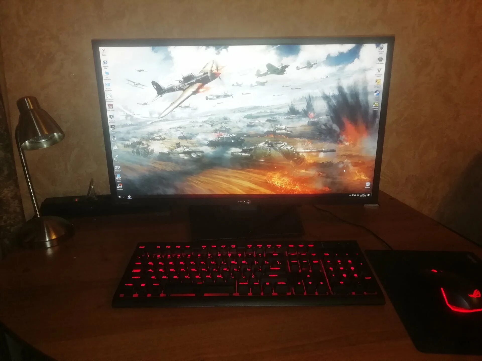 Dell ultrasharp 27 4k premiercolor (up2720q). Lgvla. 24 дюйма vs 27 дюймов. Aoc q2778vqe. монитор 4к asus.