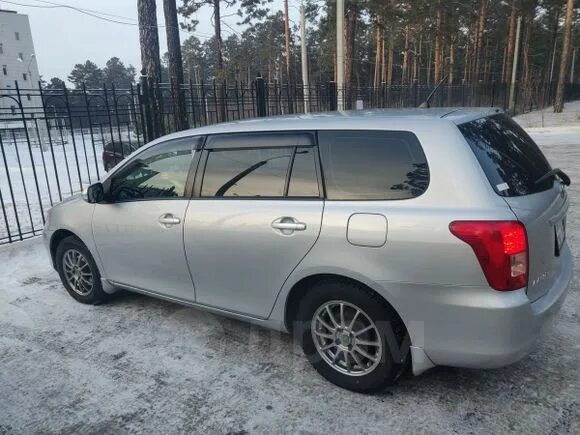 Toyota fielder 2007. Филдер с белыми дисками. Тойота королла филдер 2010-2012. Филдер серый. Toyota corolla fielder 120 кузов.