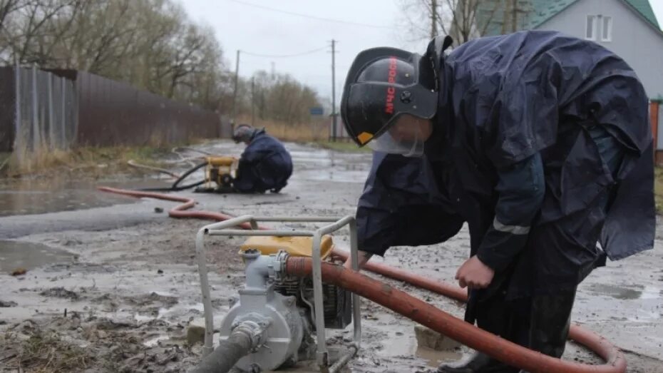 Уровень воды в реке воронеж. Водоснабжение Воронеж. Уровень водоснабжения в Воронеже. Половодье Воронежская область. Зоны подтопления Калач.