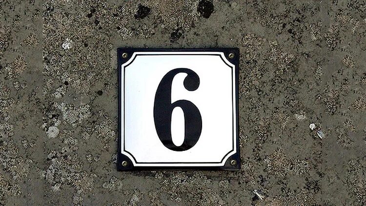 27 число ноябрь. House numbering. Plaque number 6. Vintage House numbers. Look and numbers.