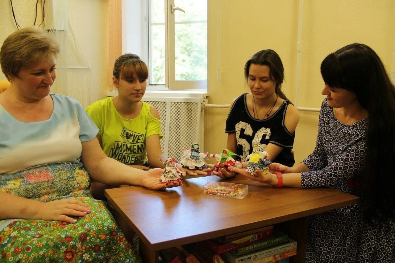 Реабилитационный центр волгоград на асланова. Реабилитационный центр волгоград красноармейский. Гксу со красноармейский социально-реабилитационный центр персонал. Красноармейский социально-реабилитационный центр дети. Социально-реабилитационный центр ворошиловский центр.