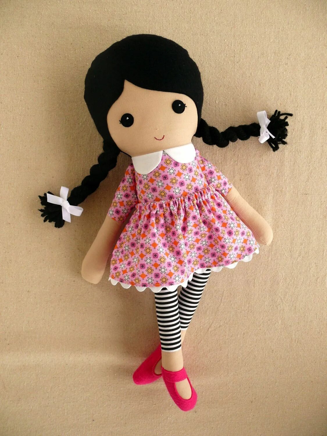 Сшить красивую куклу. Мягкая кукла. Шитые куклы. Кукла текстильная легкая. Кукла сшитая из ткани.
