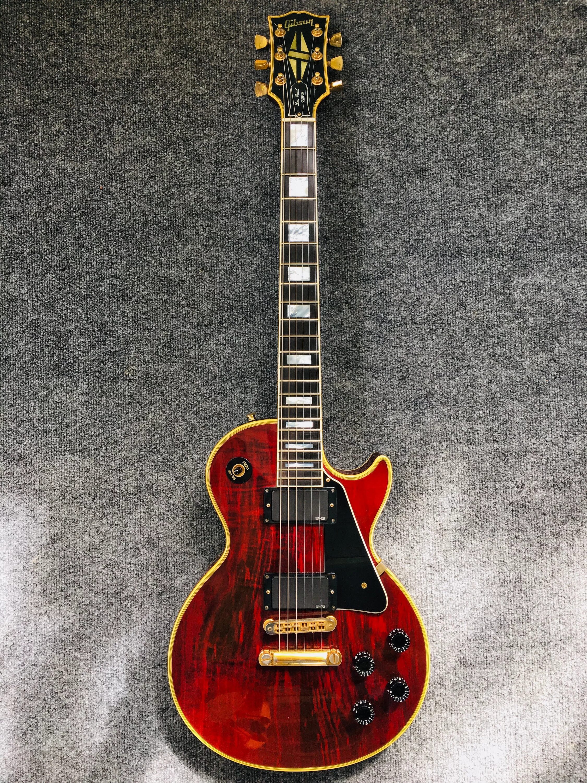 Электрогитары Гибсон les Paul. Электрогитара Gibson les Paul Custom. Gibson les Paul Custom. Гитара Gibson les Paul Custom.