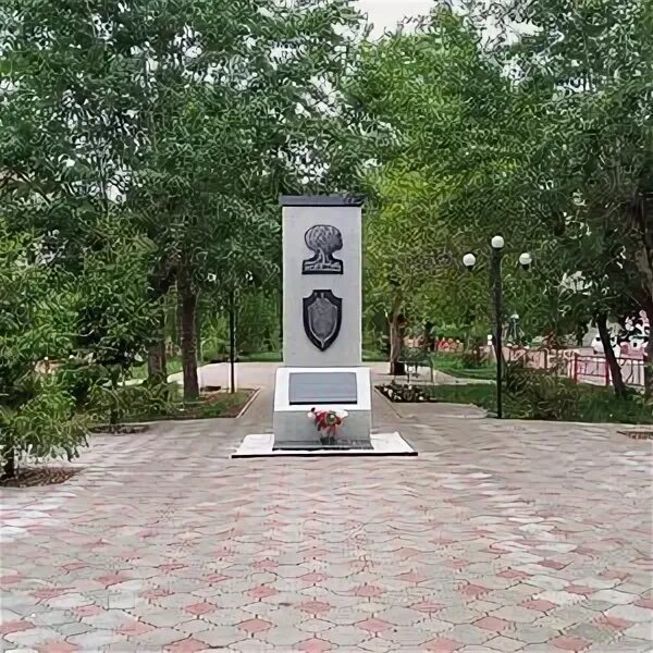 Вечный огонь мелеуз памятник. Ничто не забыто на памятнике. Вов мелеуз. Вов мелеуз. Парк славы мелеуз площадь.