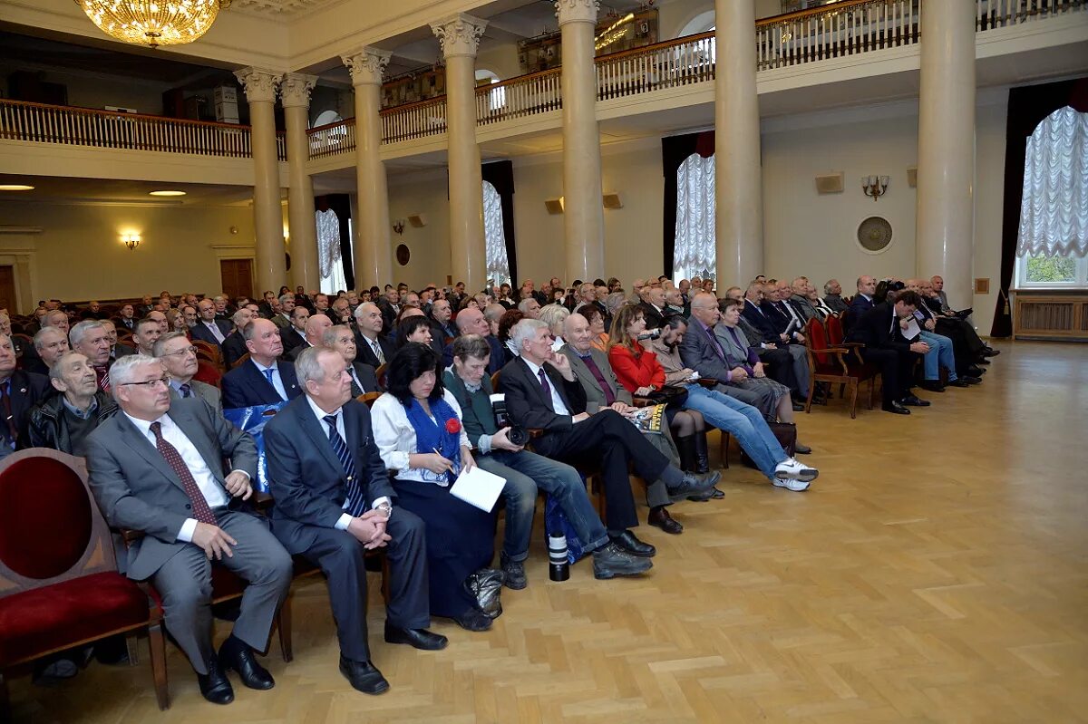 Сайт московского энергетического института. Дворец культуры Московского энергетического института. ДК МЭИ Москва. МЭИ зал торжественных заседаний. ДК Энергетик МЭИ.