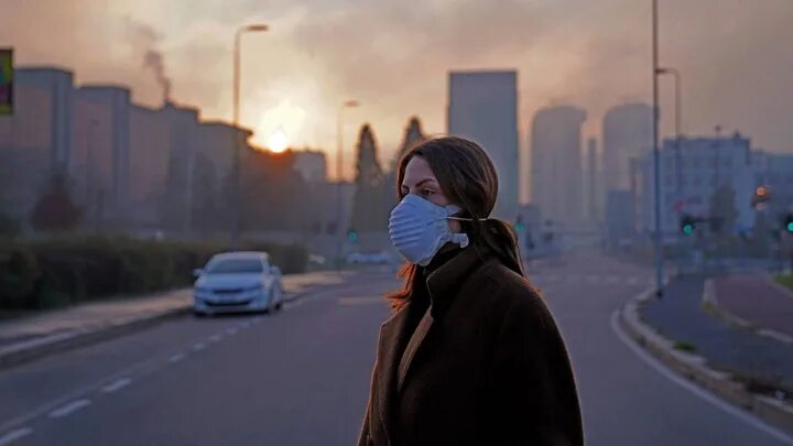 Город дышит людьми. Город дышит людьми. A breath of fresh air. Человек дышит. Атмосферное загрязнение.