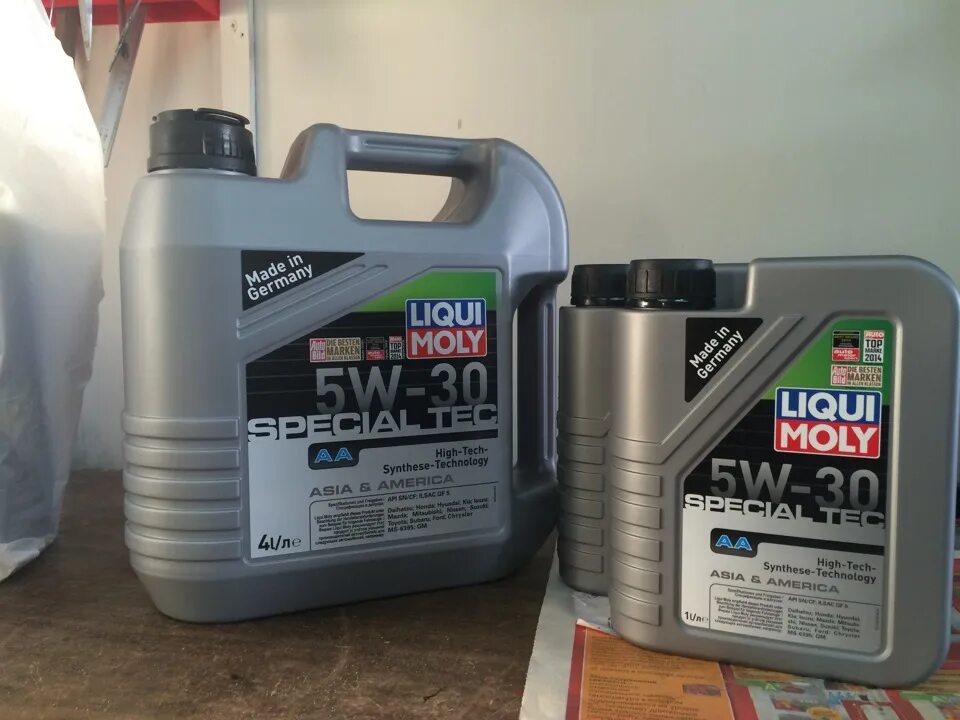 Моторное масло asia. Liqqui Molly 5w30 моторное масло. Масло Ликви Молли 5w30 Asia. Liqui Moly 5w30 металлическая канистра. Ликви моли 5w30 Азия.