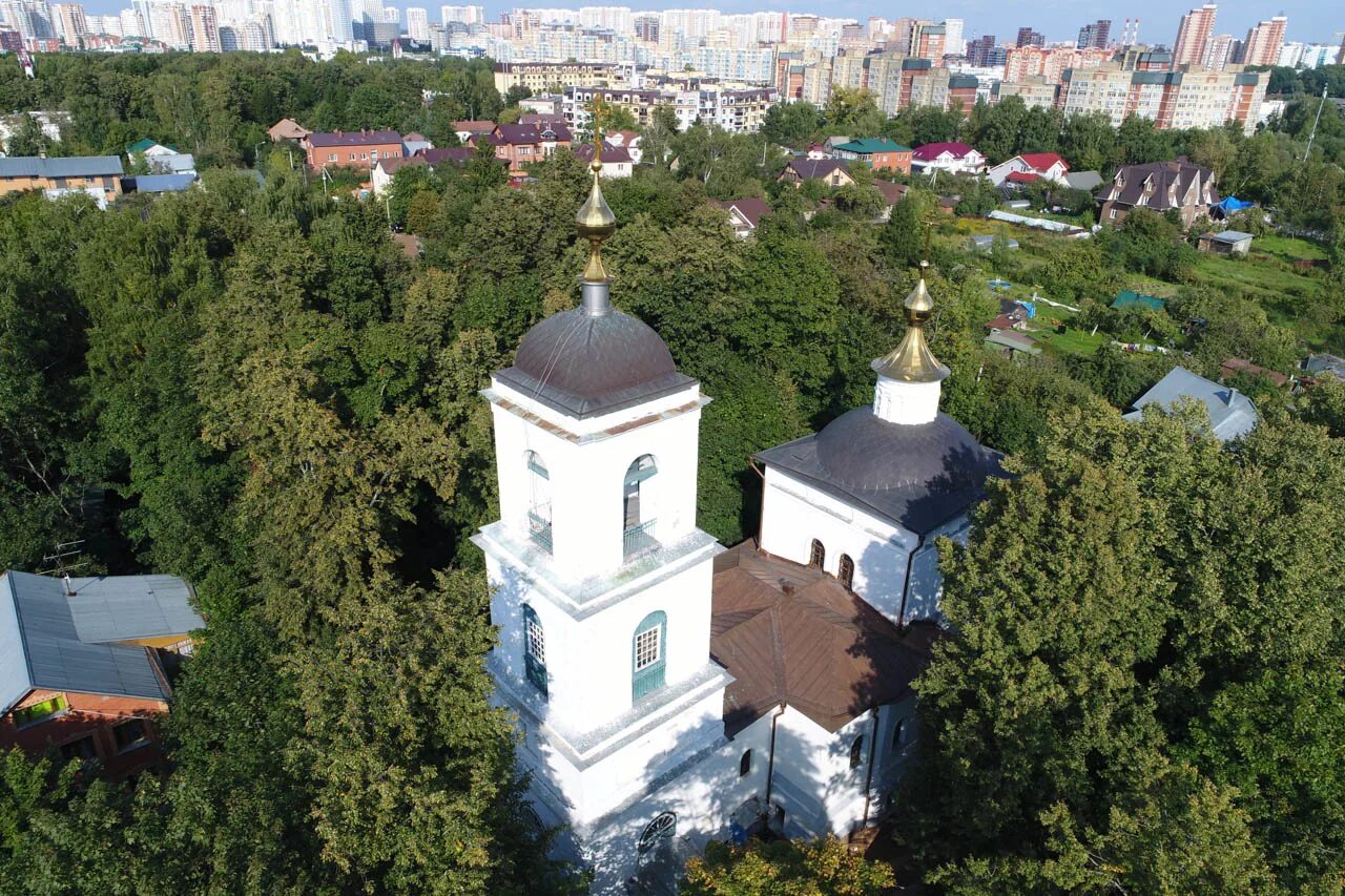 храм владимирской иконы божией матери в куркино официальный сайт. храм в куркино владимирской иконы. церковь александра невского куркино. владимирская икона божьей матери в куркино. храм владимирской иконы божией матери в куркине.
