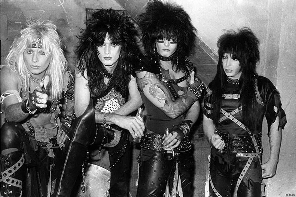 Слушать зарубежные рок 80 90 х. Motley Crue группа. Мотли Крю в 80-х. Мотли Крю 1983. Группа Mötley Crüe 1981.