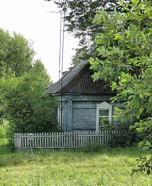 Купить дом в морозова. Деревенский дом экскурсия. Деревня Морозова Свердловская область. Лысянка Деревенские дома. Деревня Морозова ул комплексная.