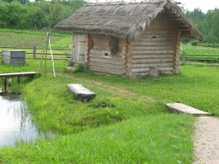 Летом деревне баня
