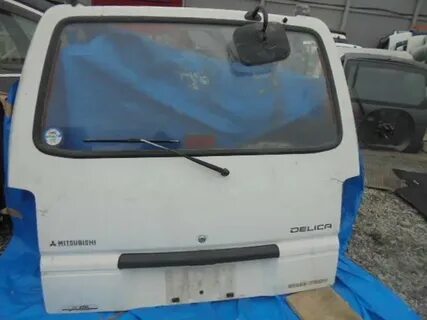Задняя дверь mitsubishi