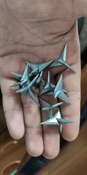 Ежи для прокола колес. Колючки для прокола колес. Колючки для прокола колес. Ежи для прокола колес. Ежи для прокола шин.
